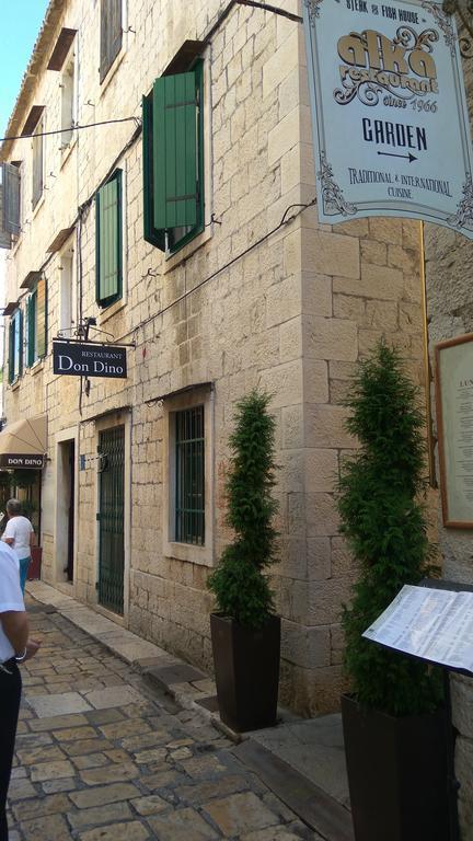 Apartment Fabijanko Oldtown Trogir Exterior foto